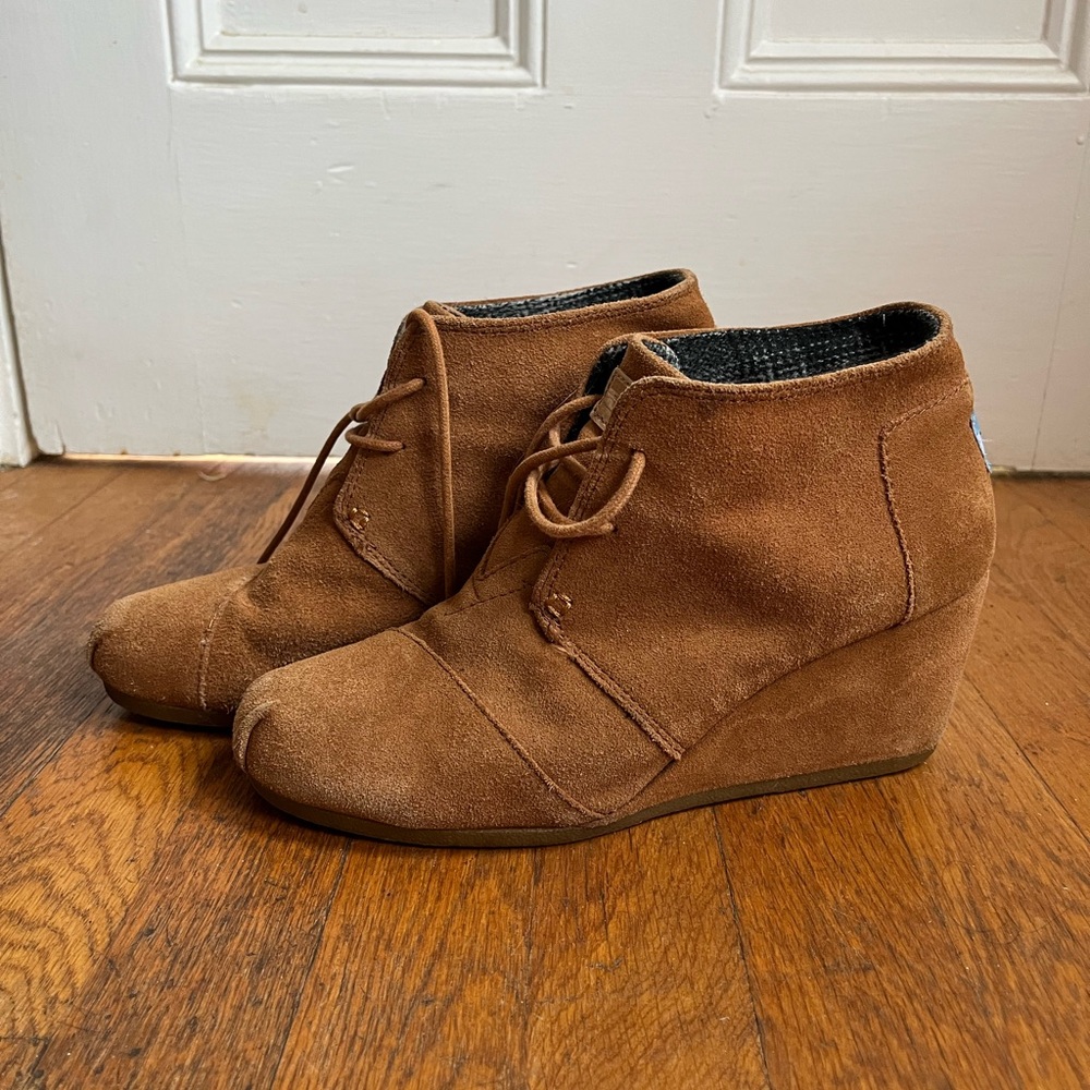 Toms Tan Suede Wedge Ankle Booties